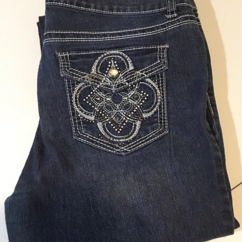 Dark Blue Embroidered Back-Pocket Women’s Jeans Wallflower Jeans